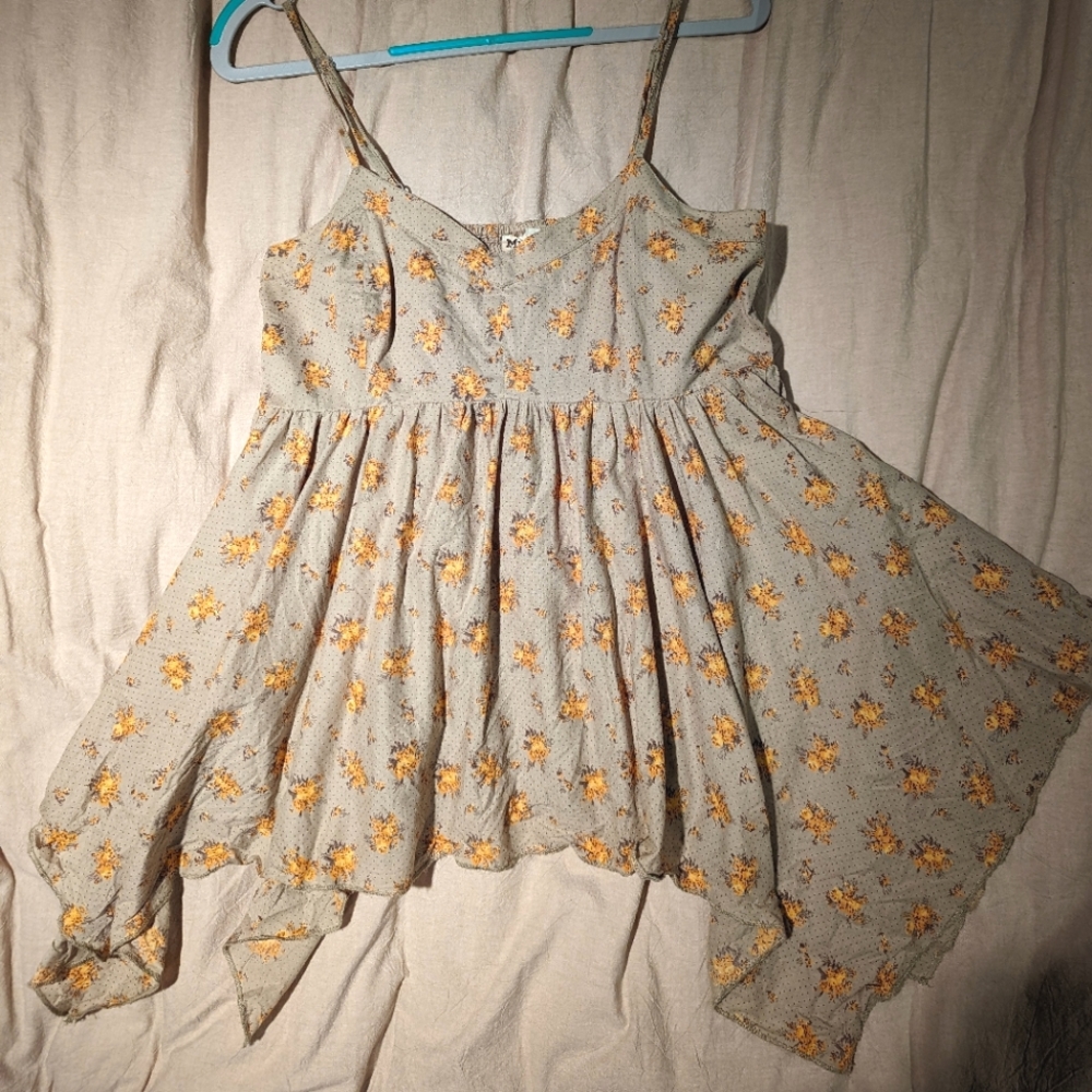Mudd Retro Flowy Top